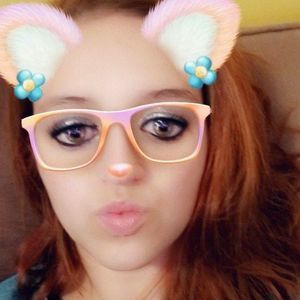 Meet your Posher, Caitlin